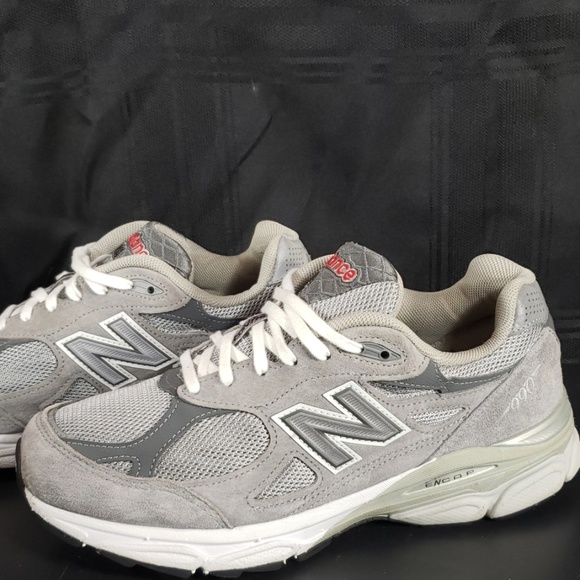 990v3 grey